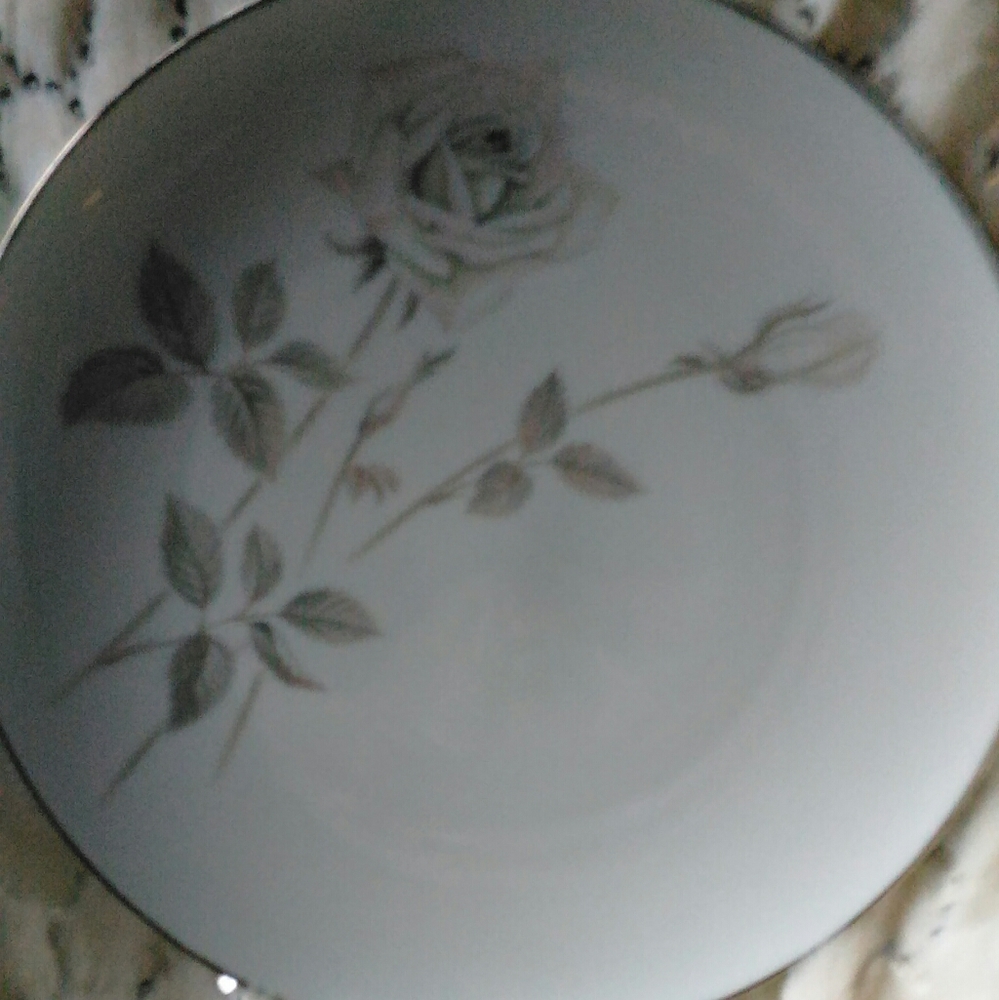 One vintage Noritake China plate Melrose pattern